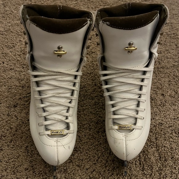 Riedell 910 LS Womens Figure Skates, size 5 Medium - Picture 3 of 9